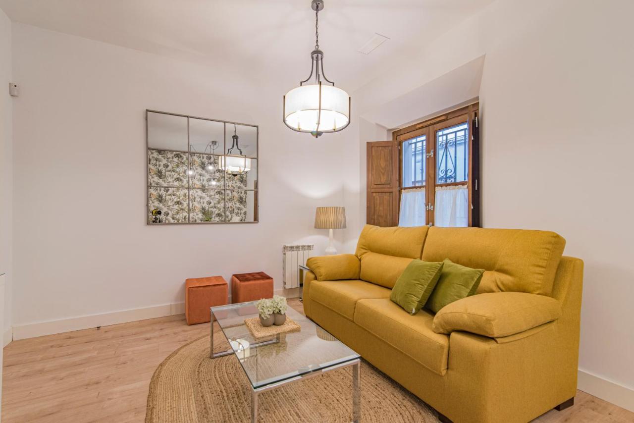 Qh Plaza De La Trinidad Apartman Granada Kültér fotó