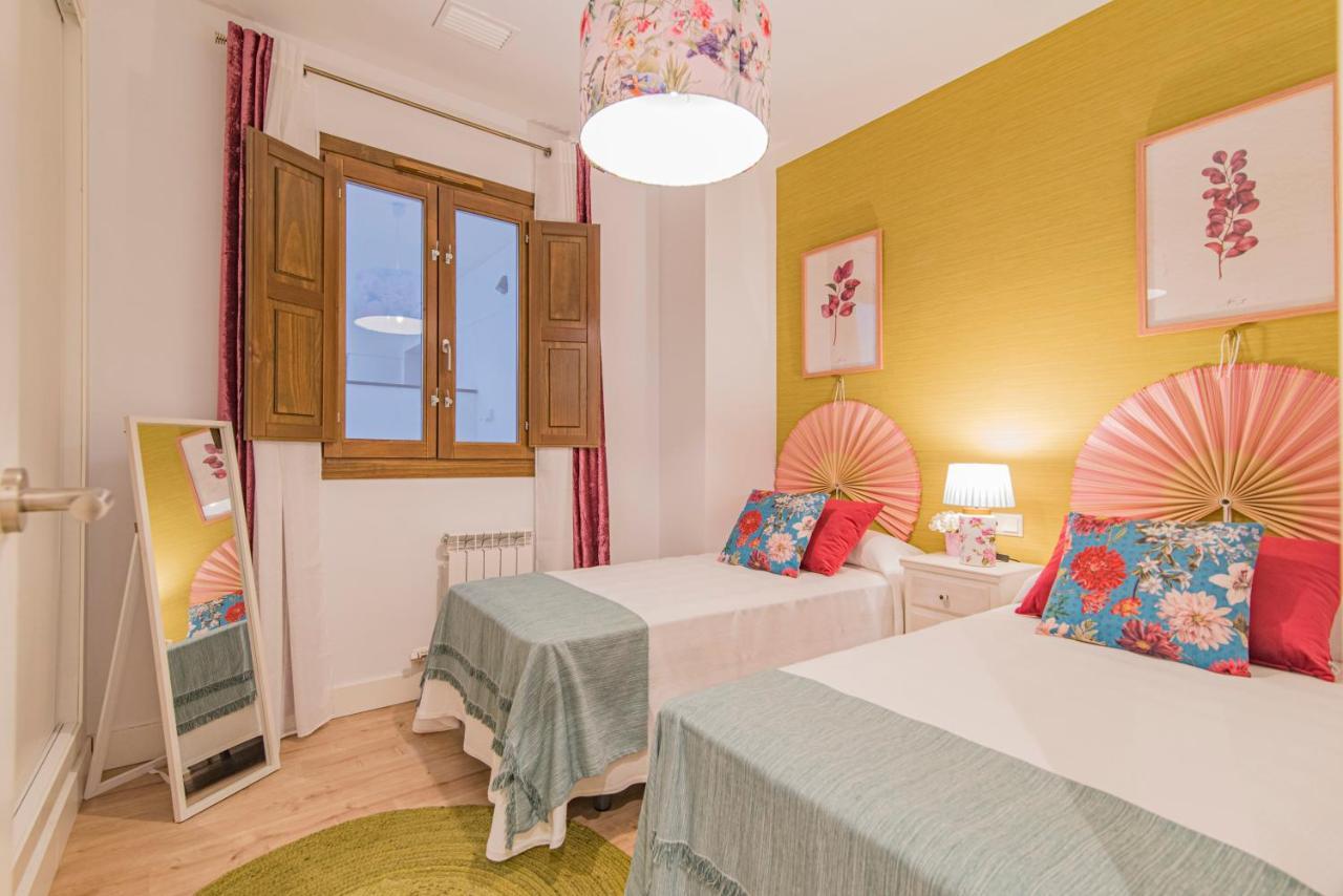 Qh Plaza De La Trinidad Apartman Granada Kültér fotó