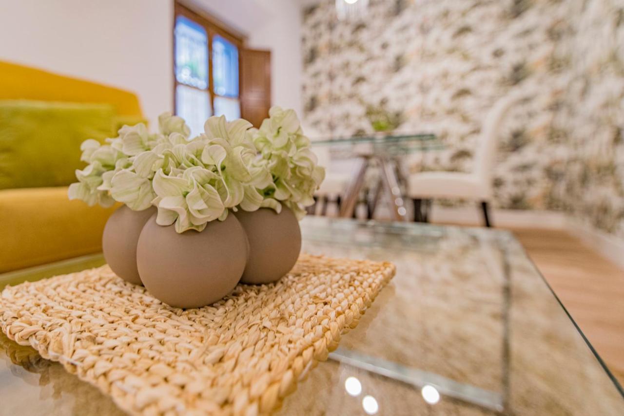 Qh Plaza De La Trinidad Apartman Granada Kültér fotó