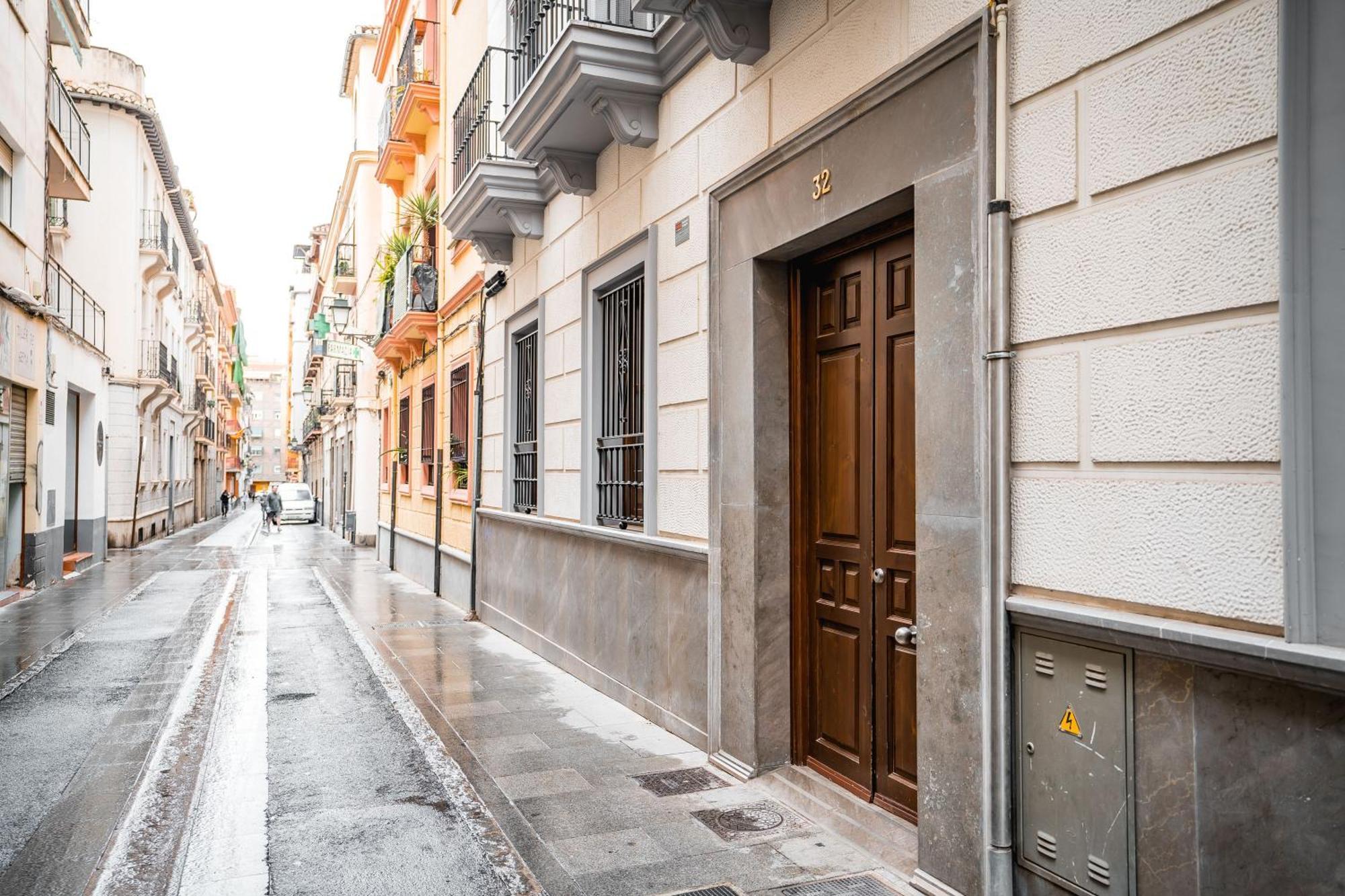 Qh Plaza De La Trinidad Apartman Granada Kültér fotó